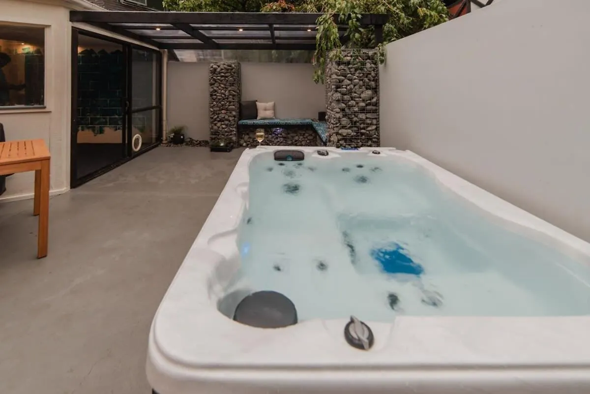 Gateway To The Southern Alps Christchurch Holiday home